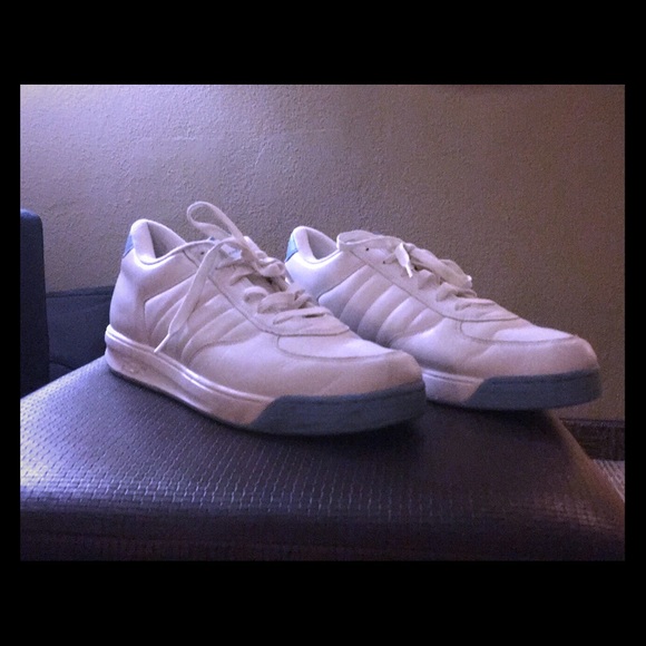 size 15 tennis shoes